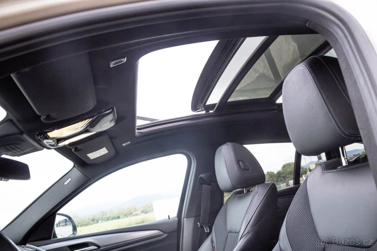 2018 BMW X4 - 11