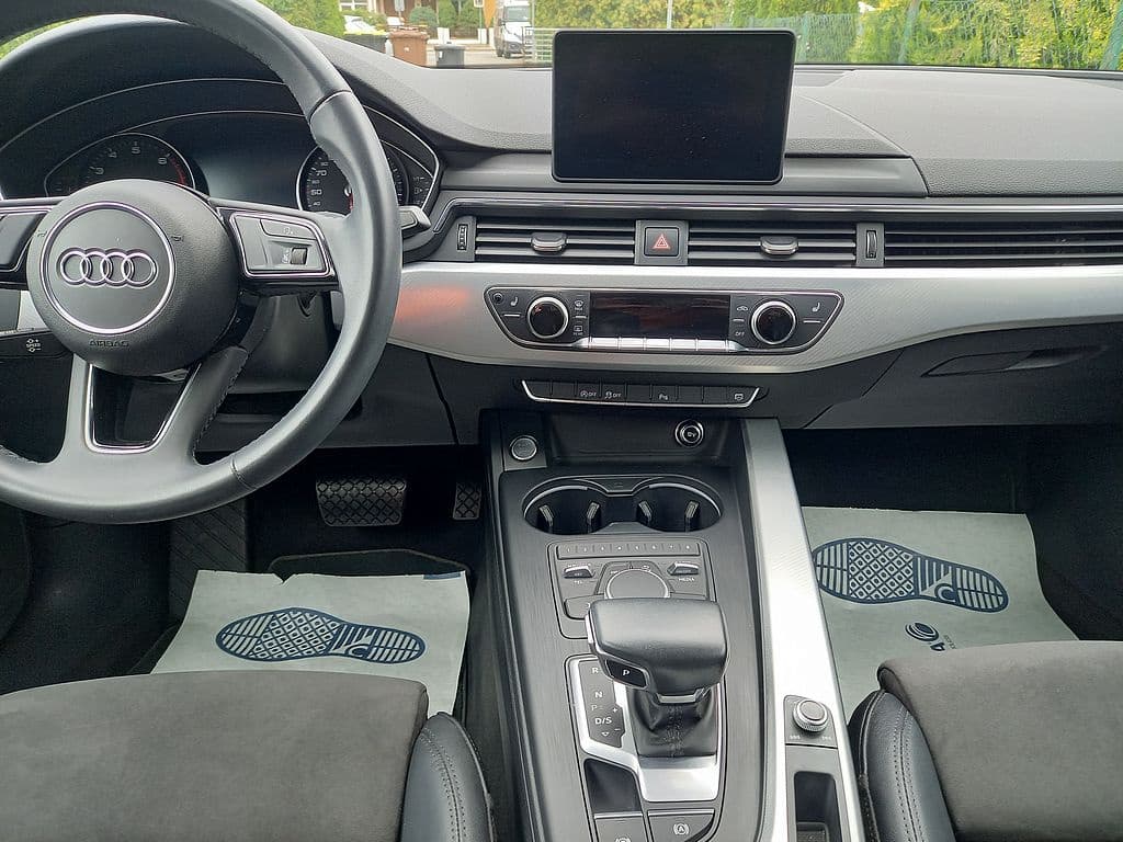 2019 Audi A4 - 11