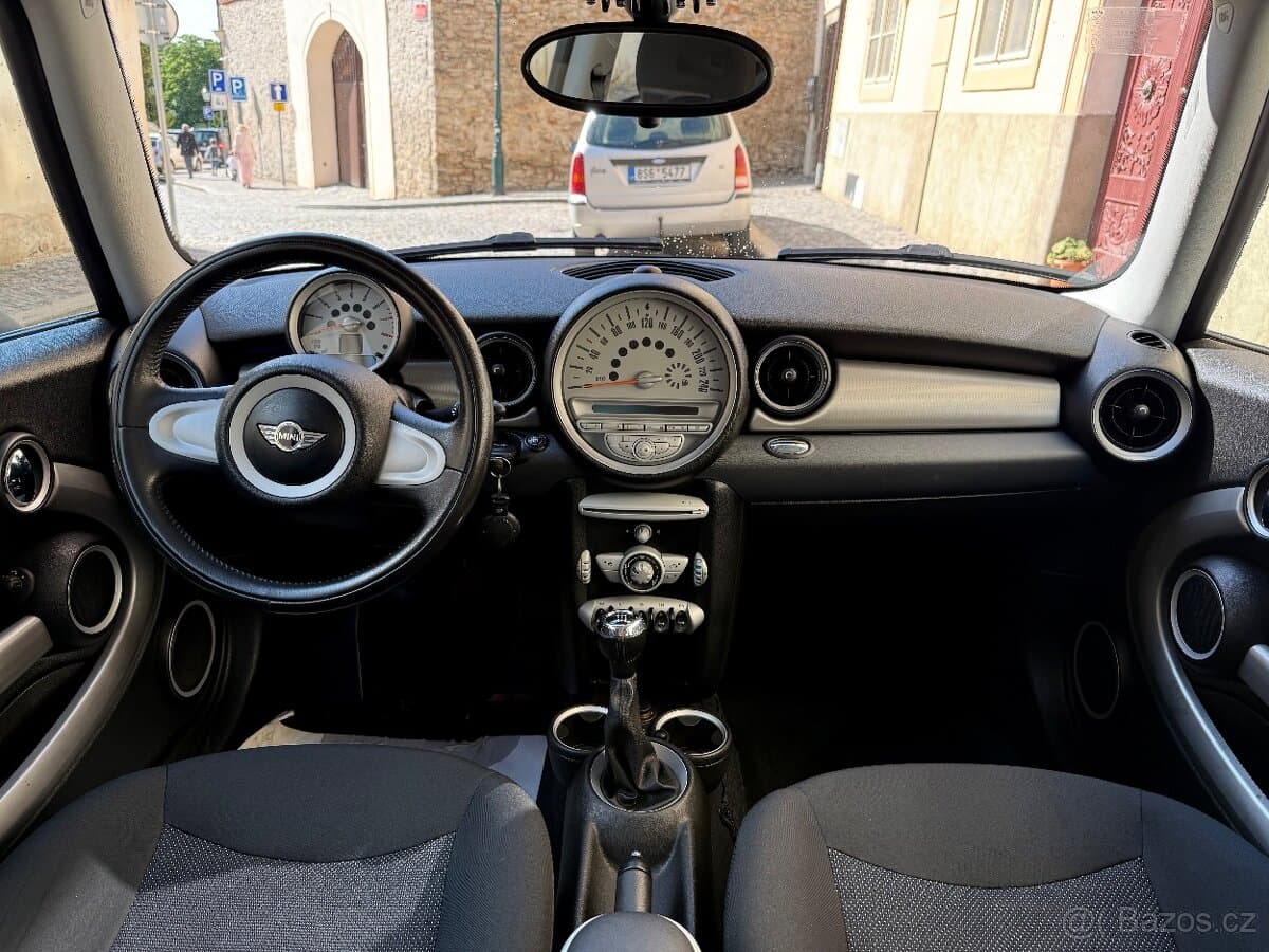 2008 Mini COOPER - 11