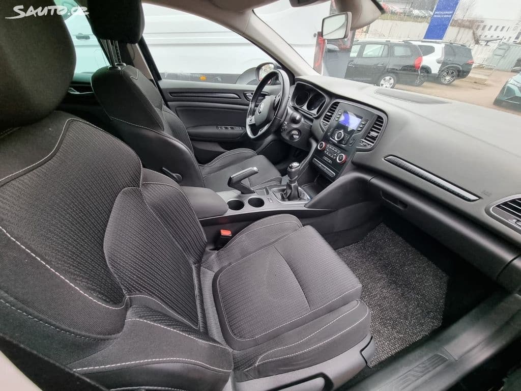 2017 Renault MEGANE - 11