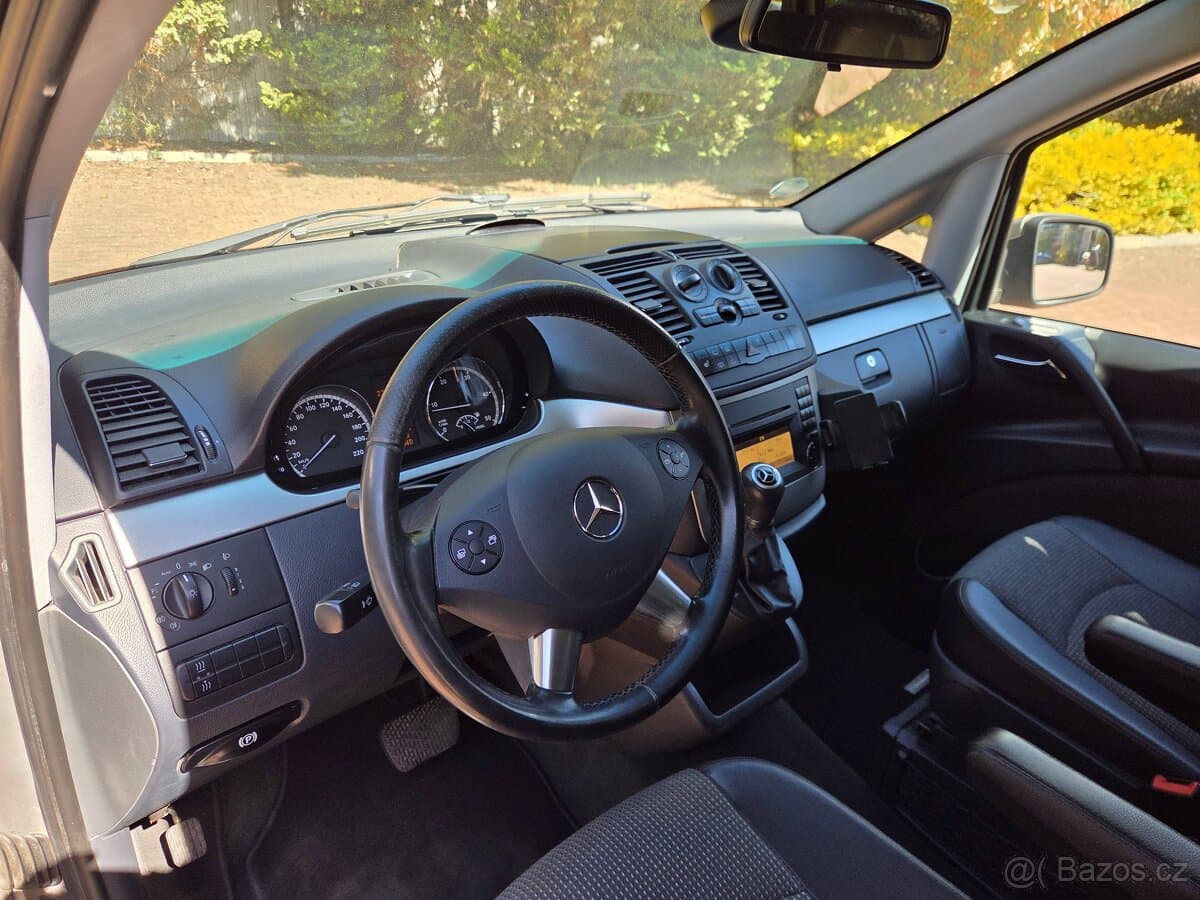 2011 Mercedes-Benz VIANO - 11