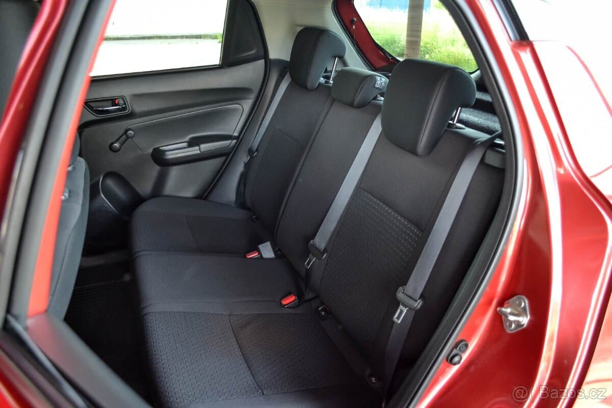2019 Suzuki SWIFT - 11
