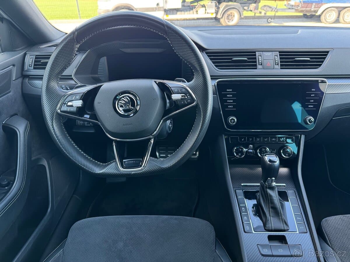 2022 Škoda SUPERB - 11