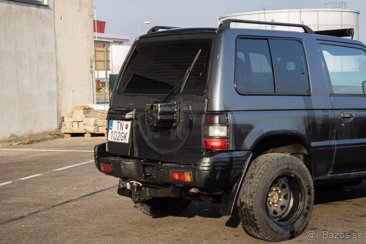 1996 Mitsubishi PAJERO - 11