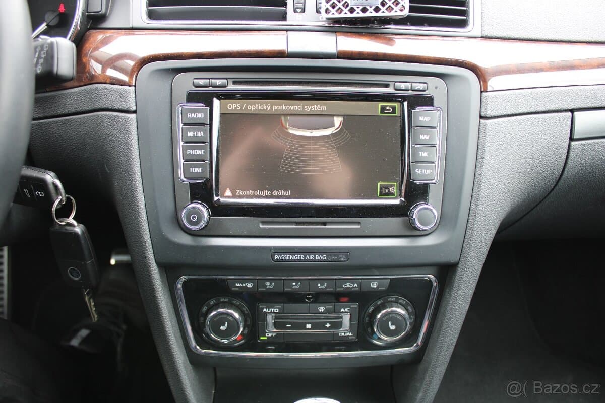 2014 Škoda SUPERB - 11