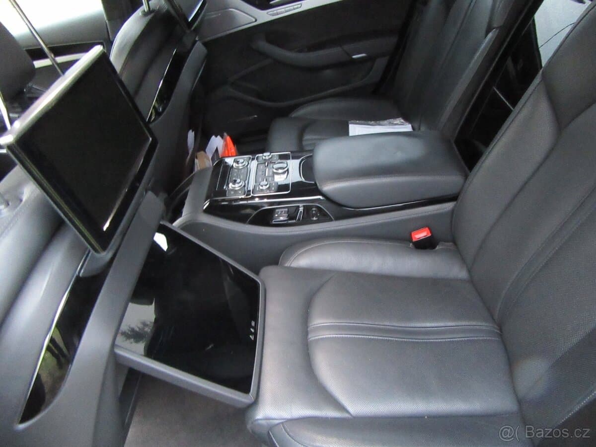 2012 Audi A8 - 11