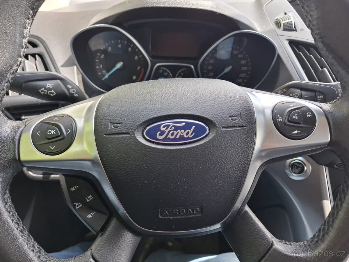 2016 Ford KUGA - 11