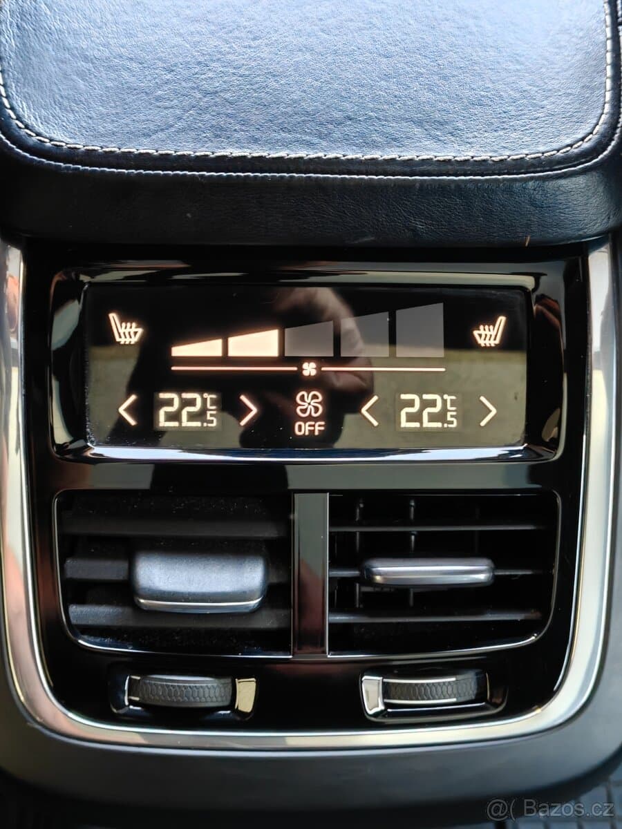 2017 Volvo XC90 - 11
