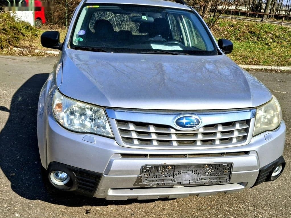 2011 Subaru FORESTER - 11