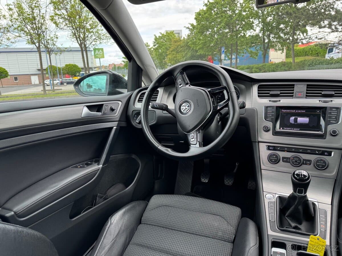 2014 Volkswagen GOLF - 11