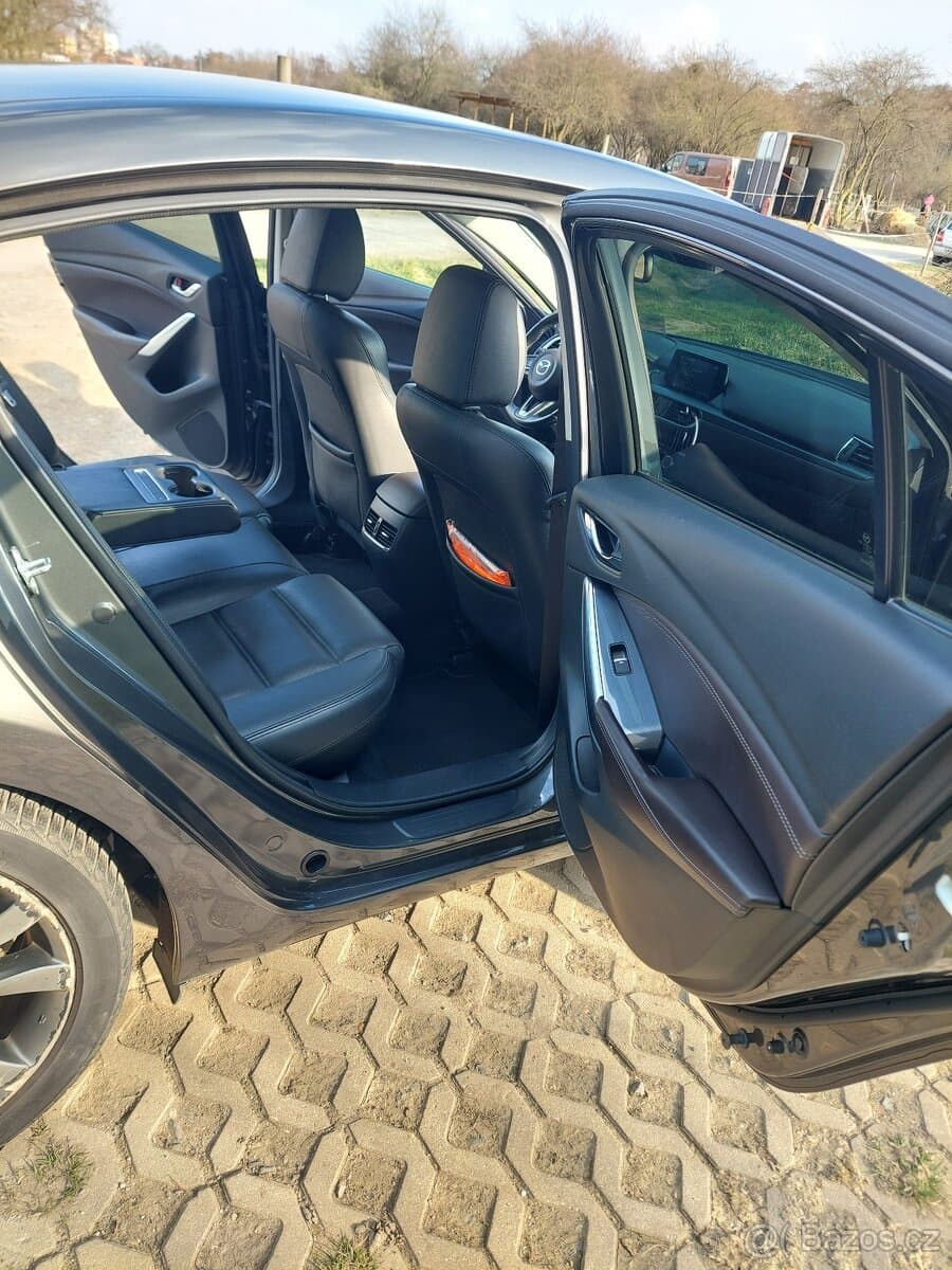 2017 Mazda 6 - 11