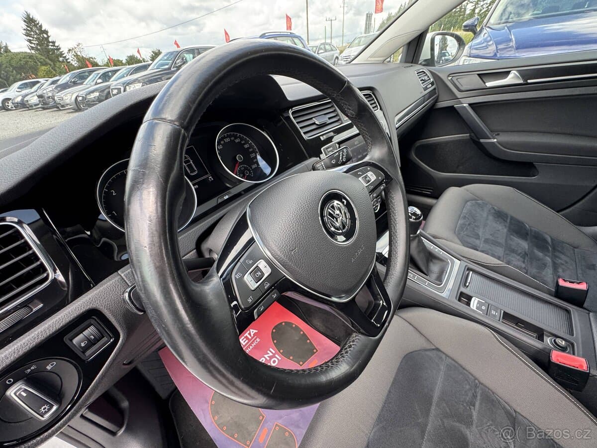 2013 Volkswagen GOLF - 11