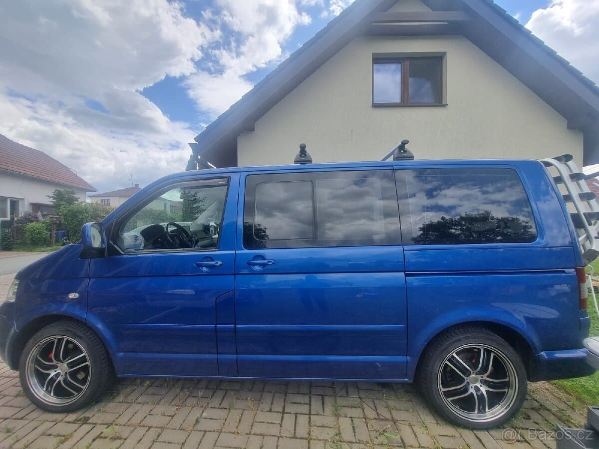 2003 Volkswagen MULTIVAN - 11