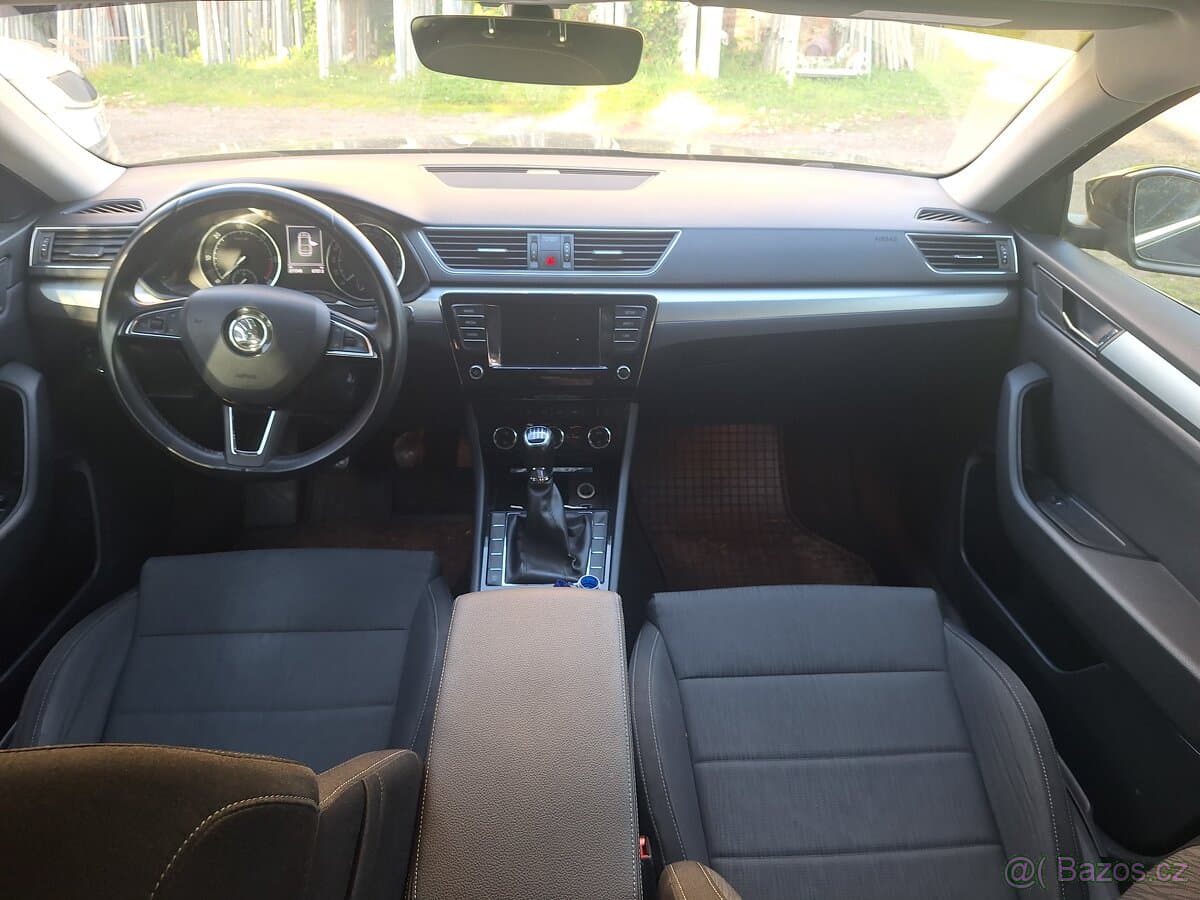 2018 Škoda SUPERB - 11