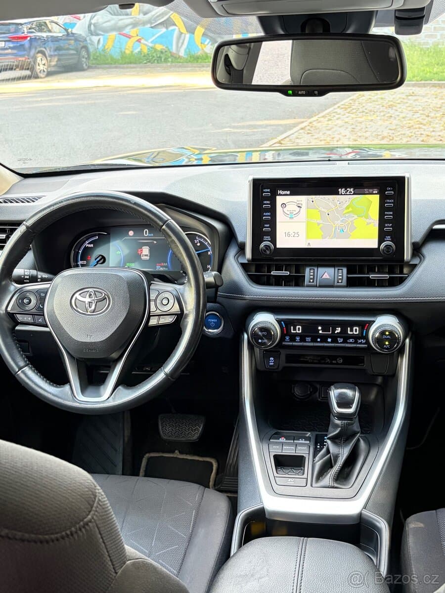 2021 Toyota RAV4 - 11