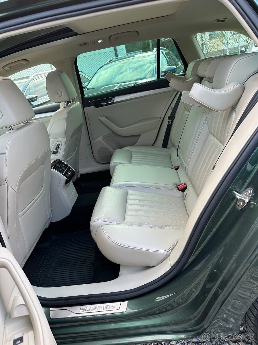 2020 Škoda SUPERB - 12