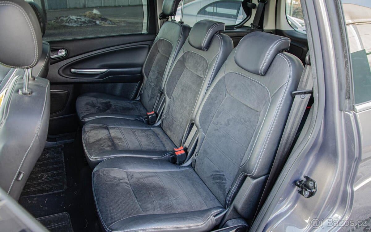 2012 Ford GALAXY - 12