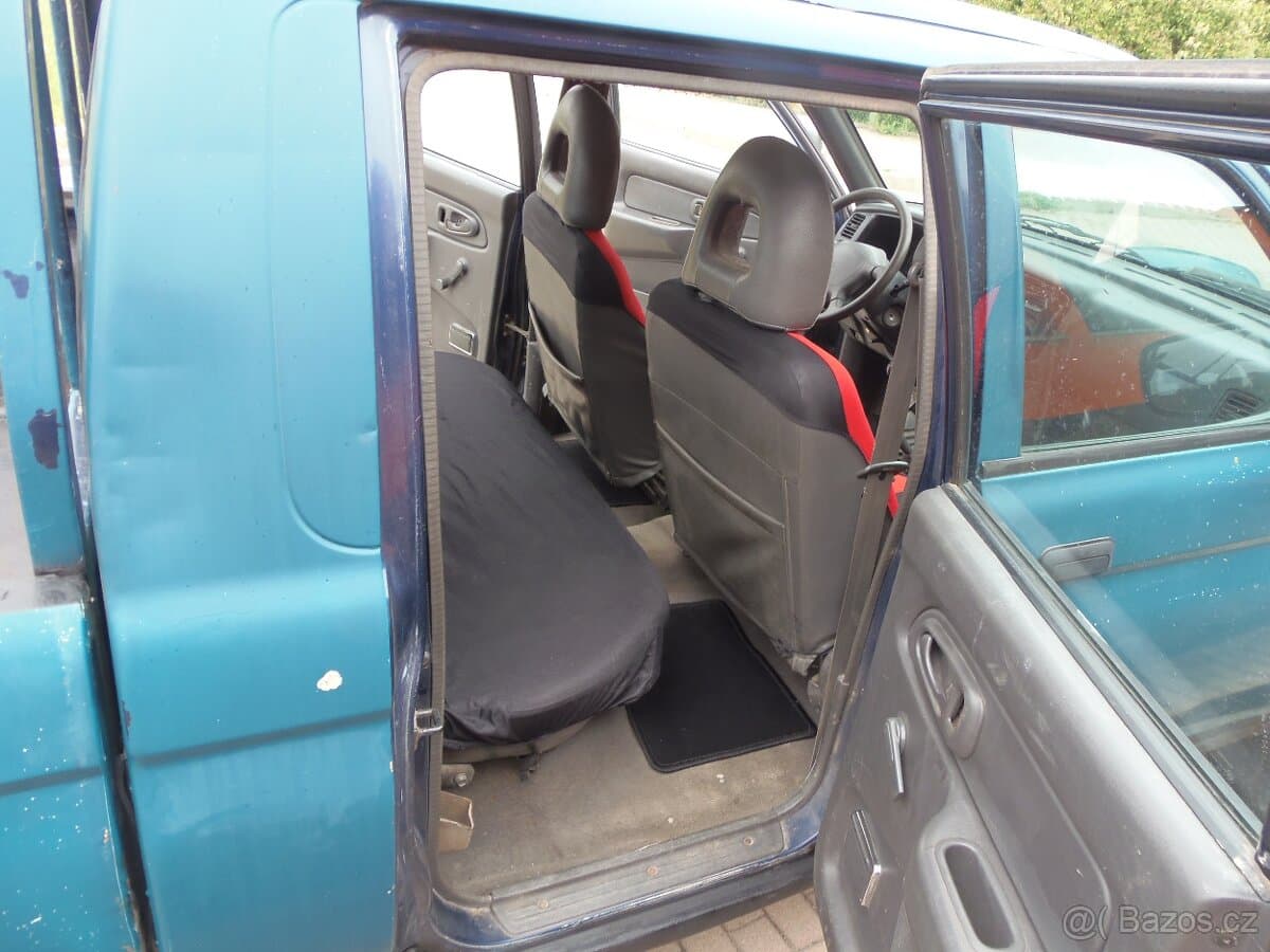 2000 Mitsubishi L200 - 12