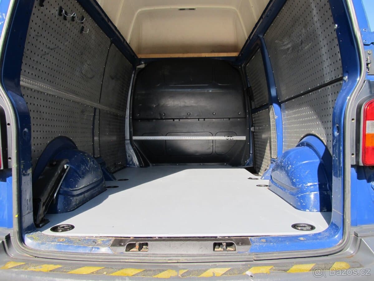 2009 Volkswagen TRANSPORTER - 12