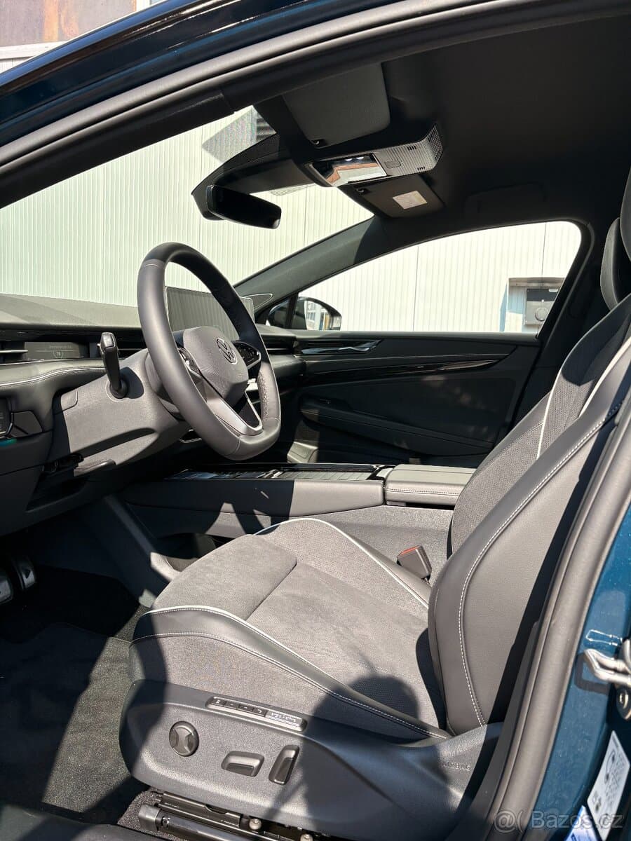 Volkswagen ID. - 12