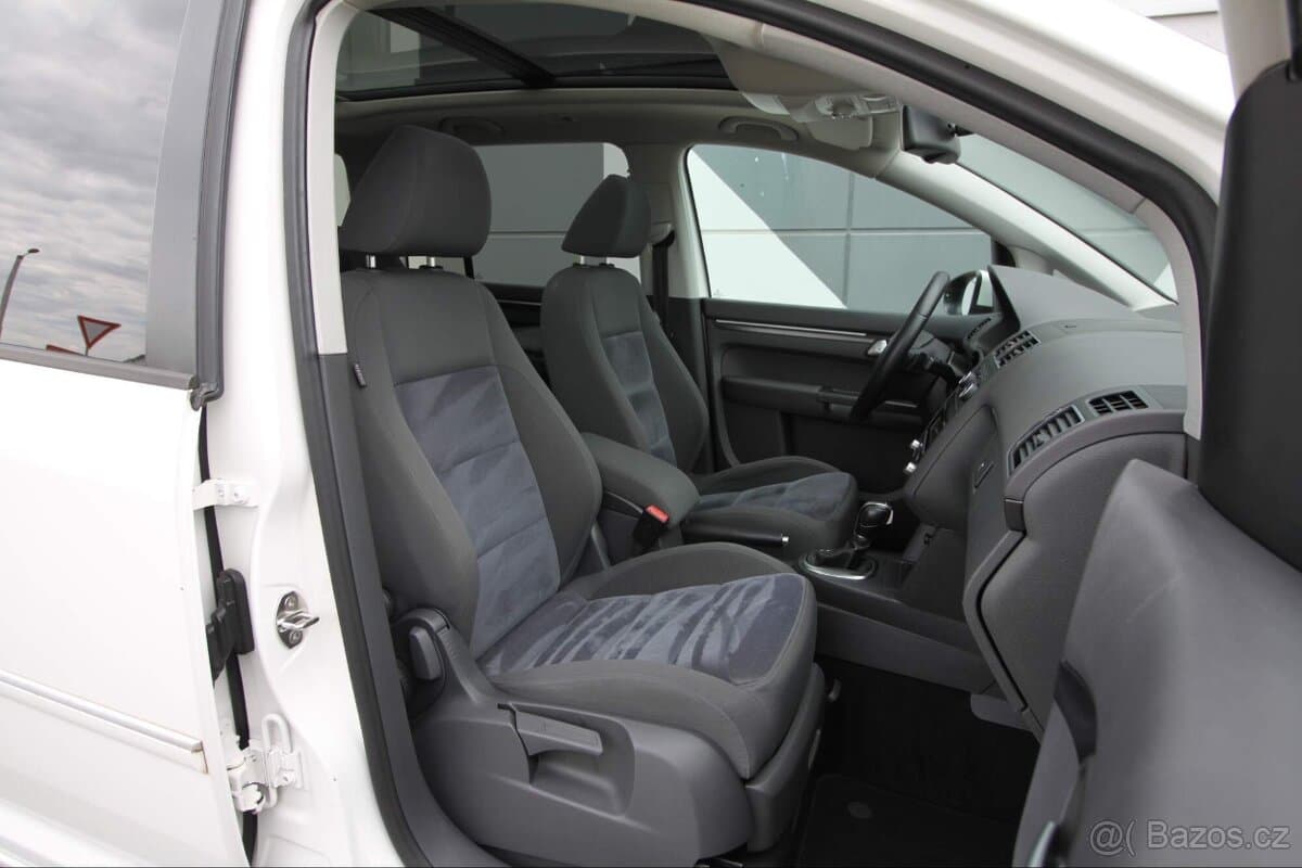 2010 Volkswagen TOURAN - 12