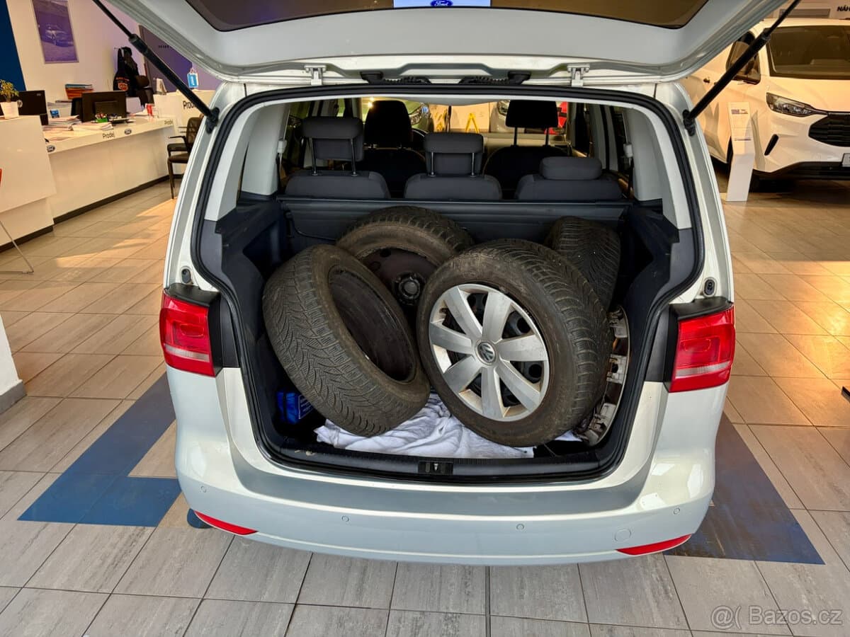 2011 Volkswagen TOURAN - 12