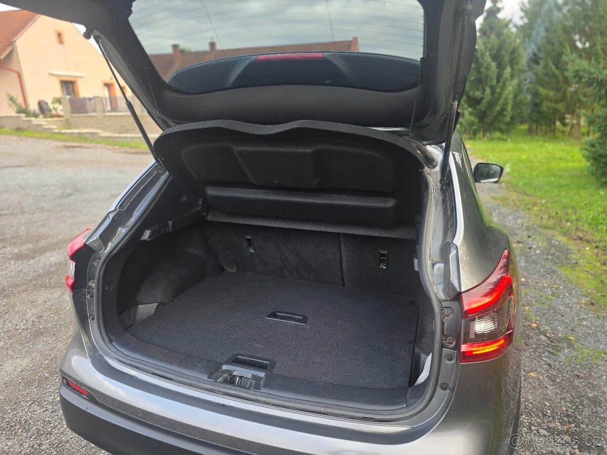 2018 Nissan QASHQAI - 12