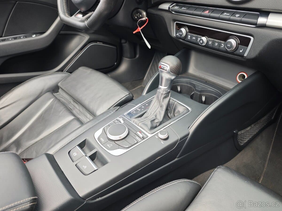 2015 Audi A3 - 12