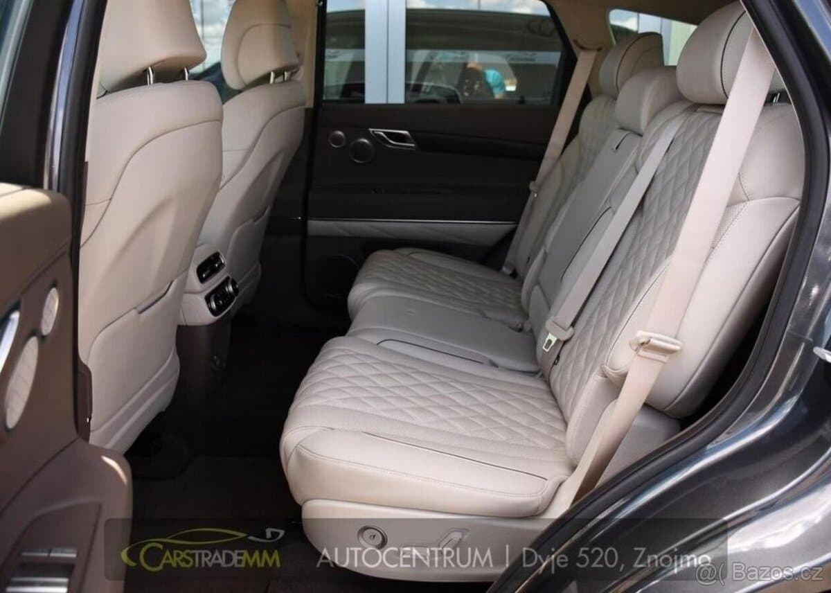 2022 Genesis GV80 - 12