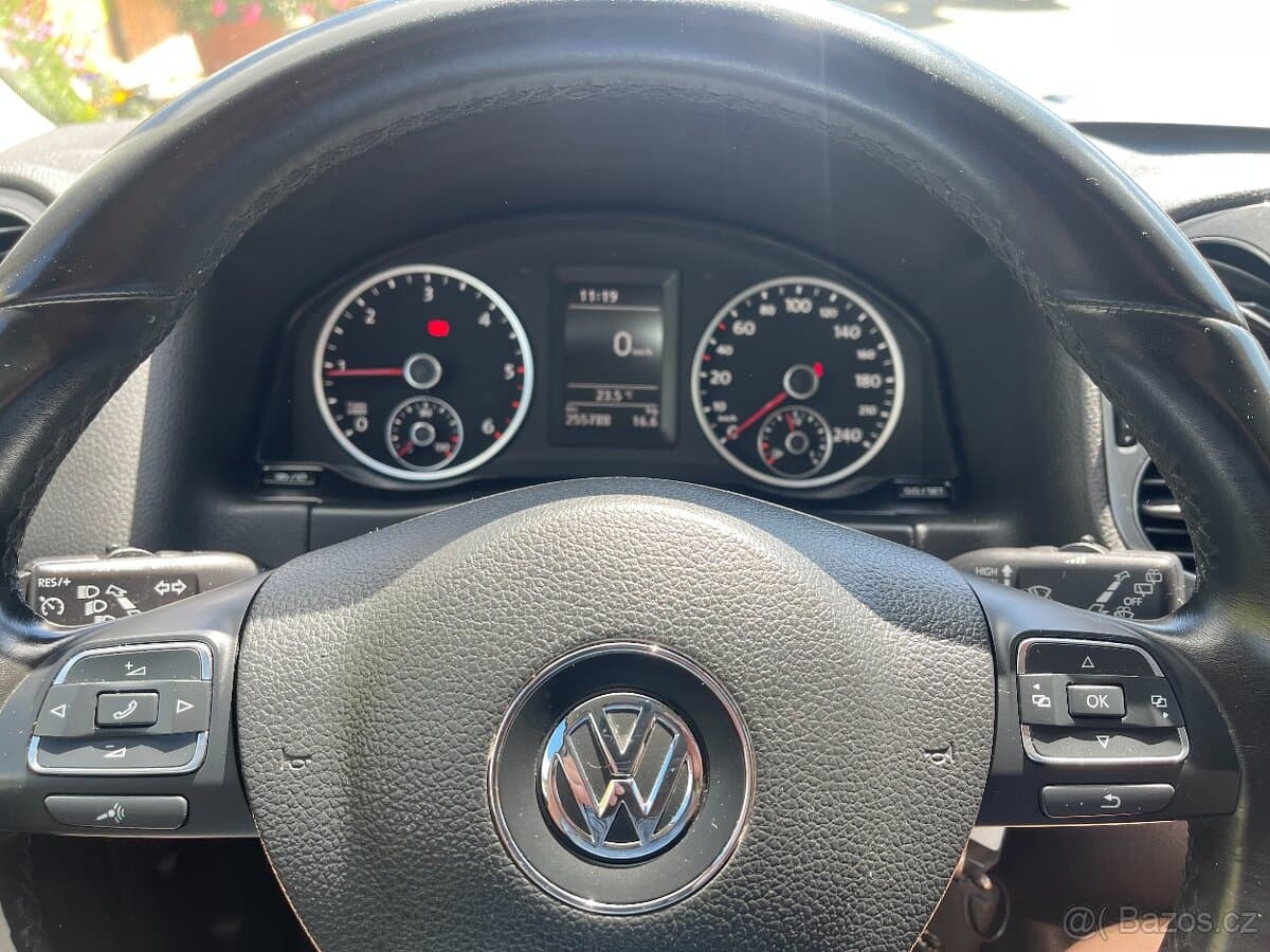 2013 Volkswagen TIGUAN - 12