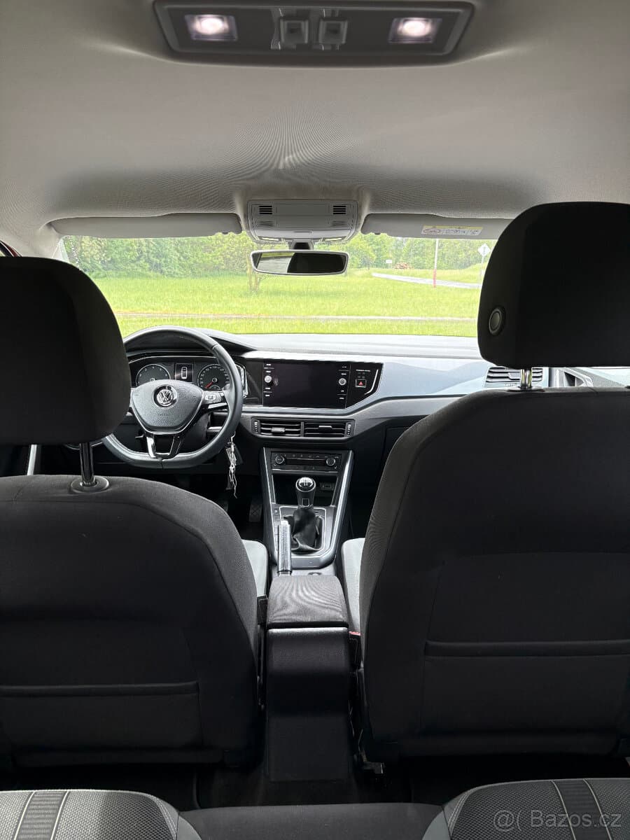 2018 Volkswagen POLO - 12