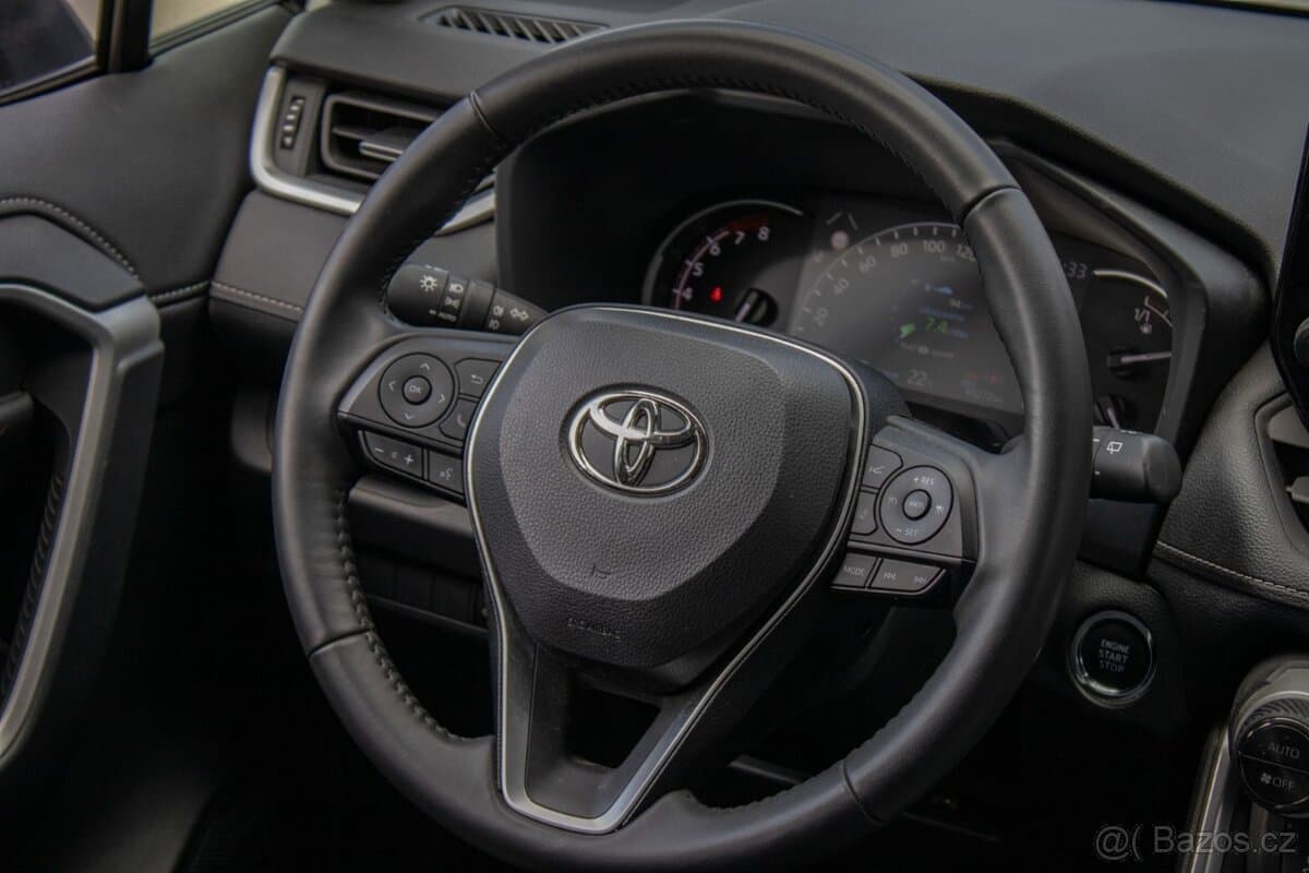 2023 Toyota RAV4 - 12