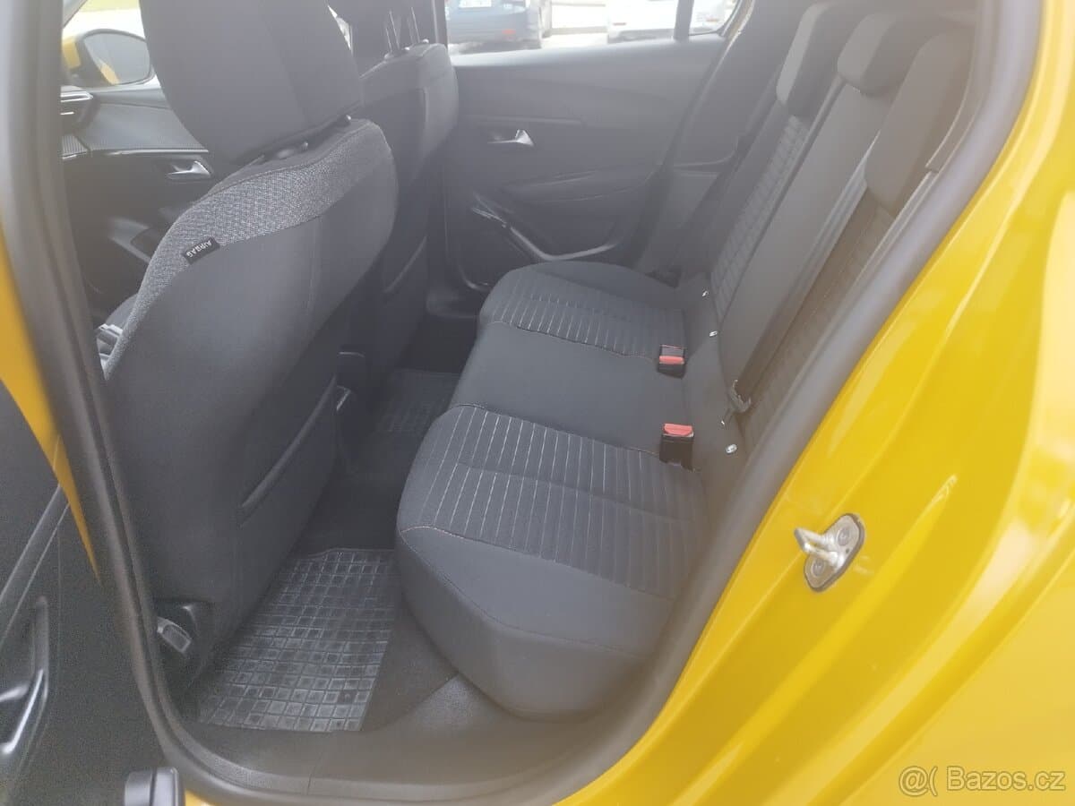 2021 Peugeot 208 - 12