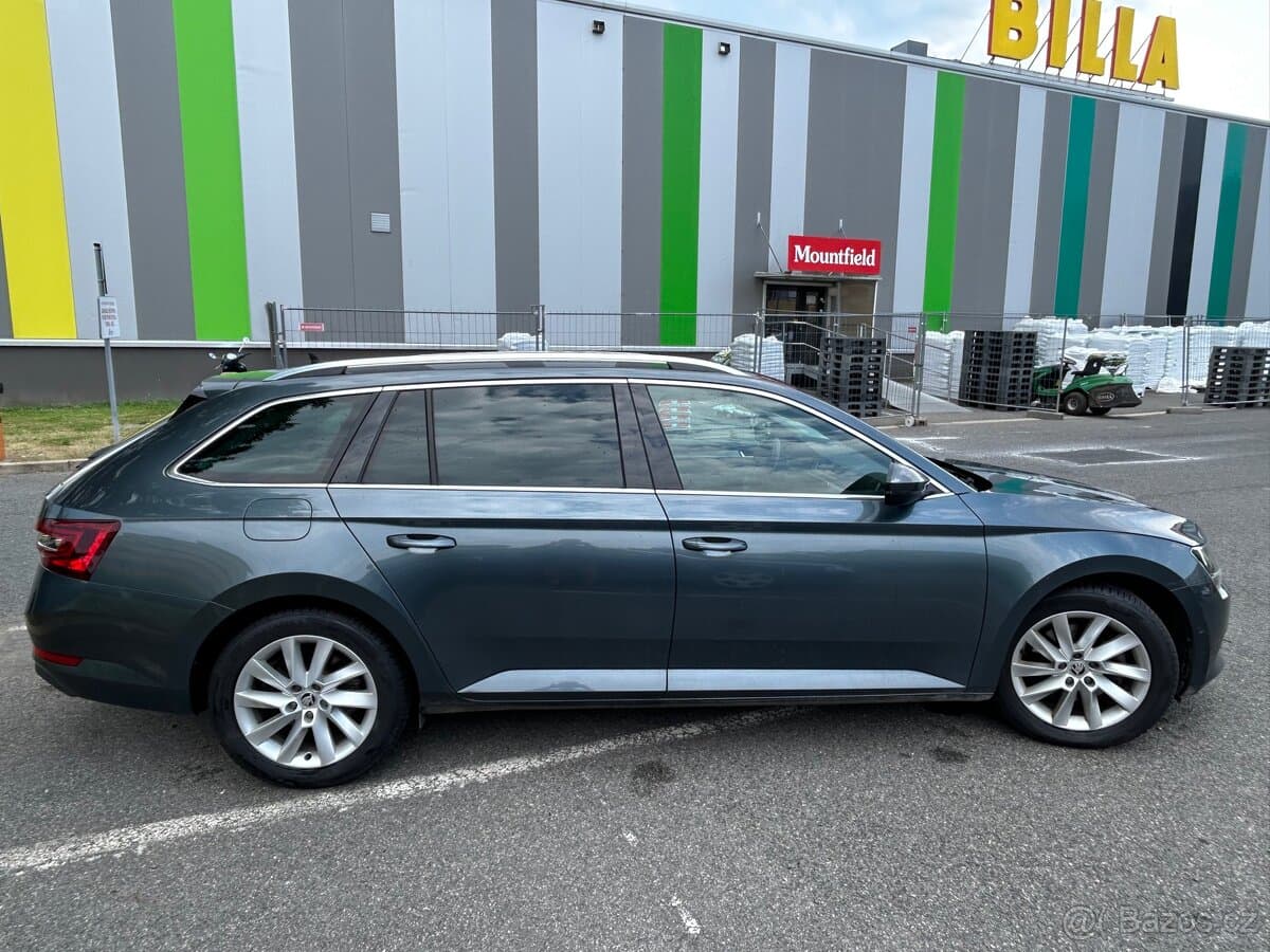 2019 Škoda SUPERB - 12
