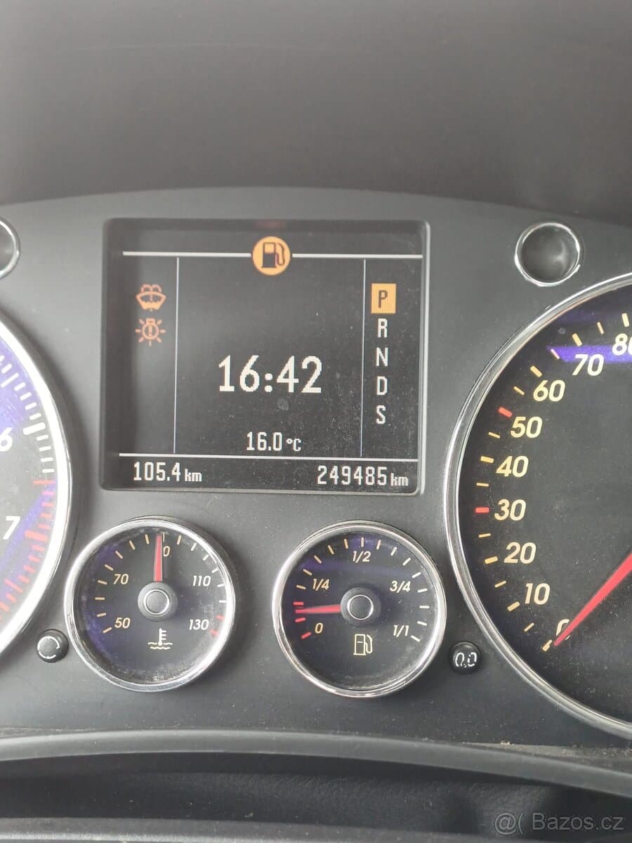 2004 Volkswagen TOUAREG - 12