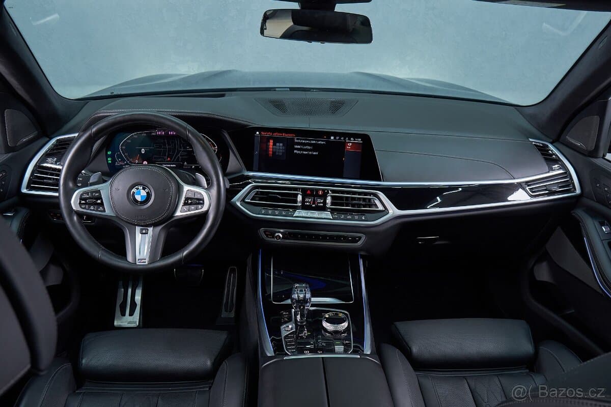 2021 BMW X7 - 12