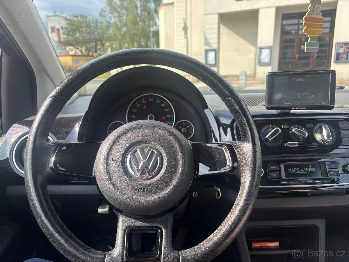 Volkswagen UP! - 12