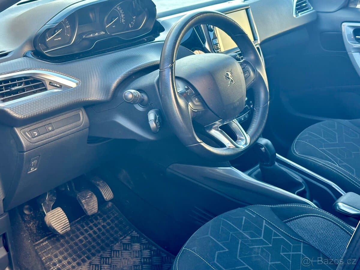 2019 Peugeot 2008 - 12