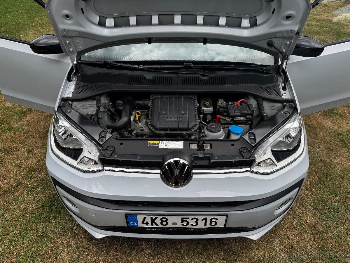 2017 Volkswagen UP! - 12
