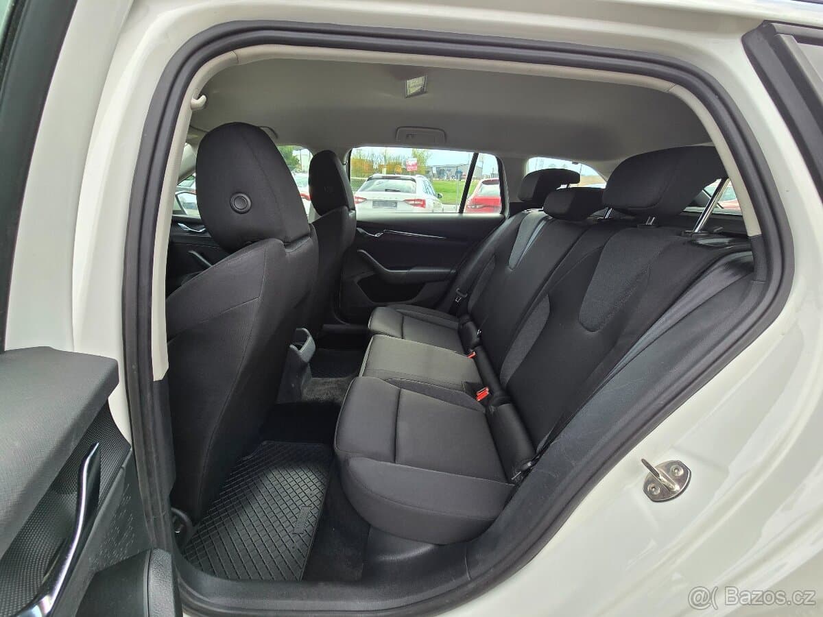 2023 Škoda OCTAVIA - 12