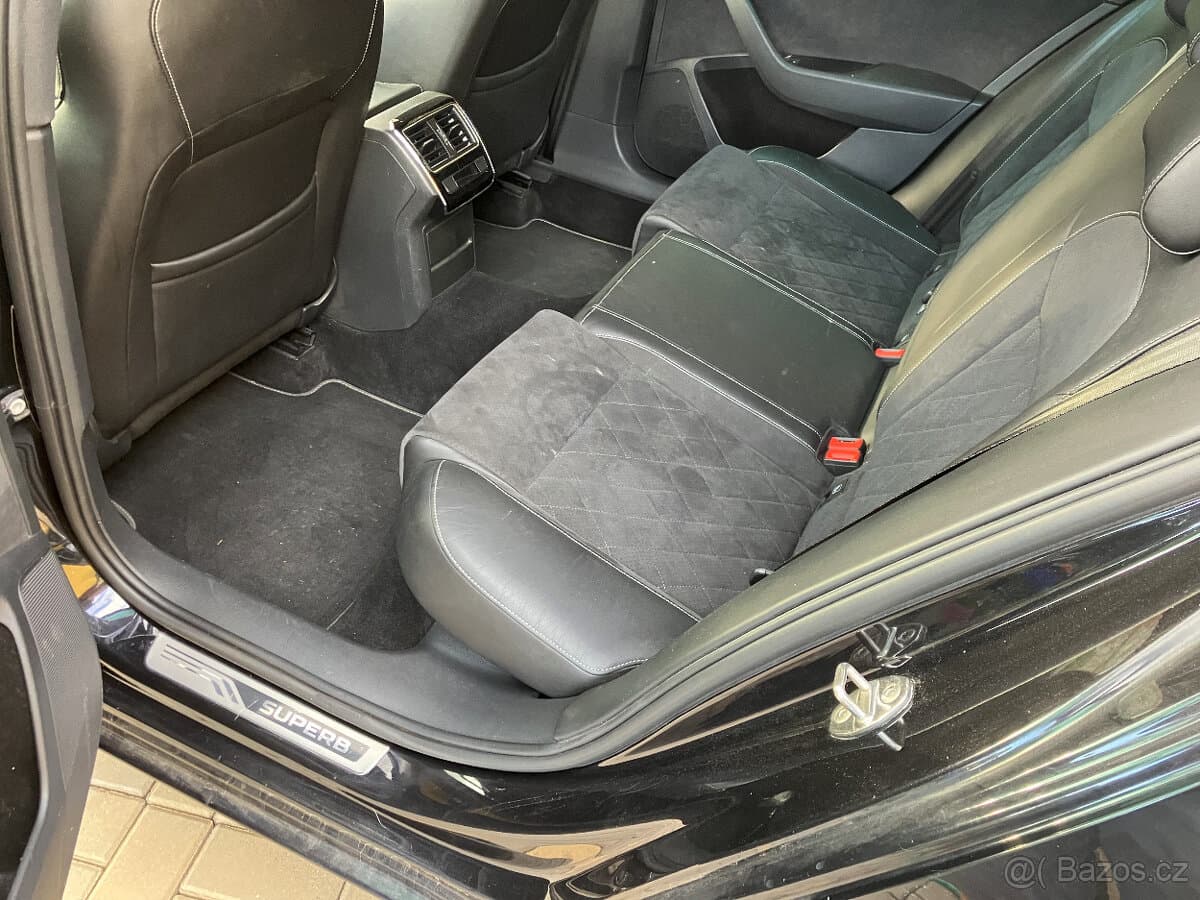 2019 Škoda SUPERB - 12