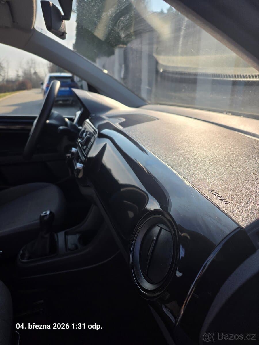 2013 Volkswagen UP! - 12