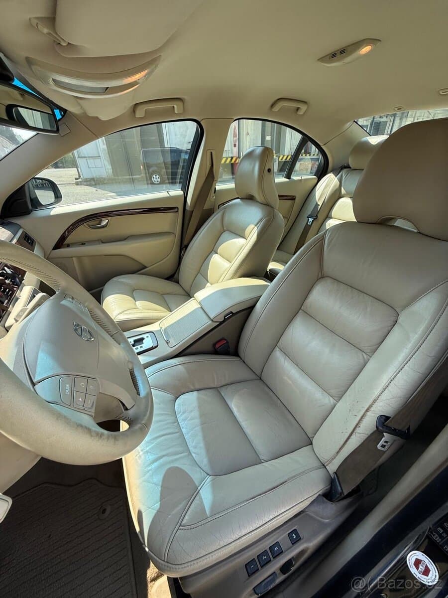 2007 Volvo S80 - 12