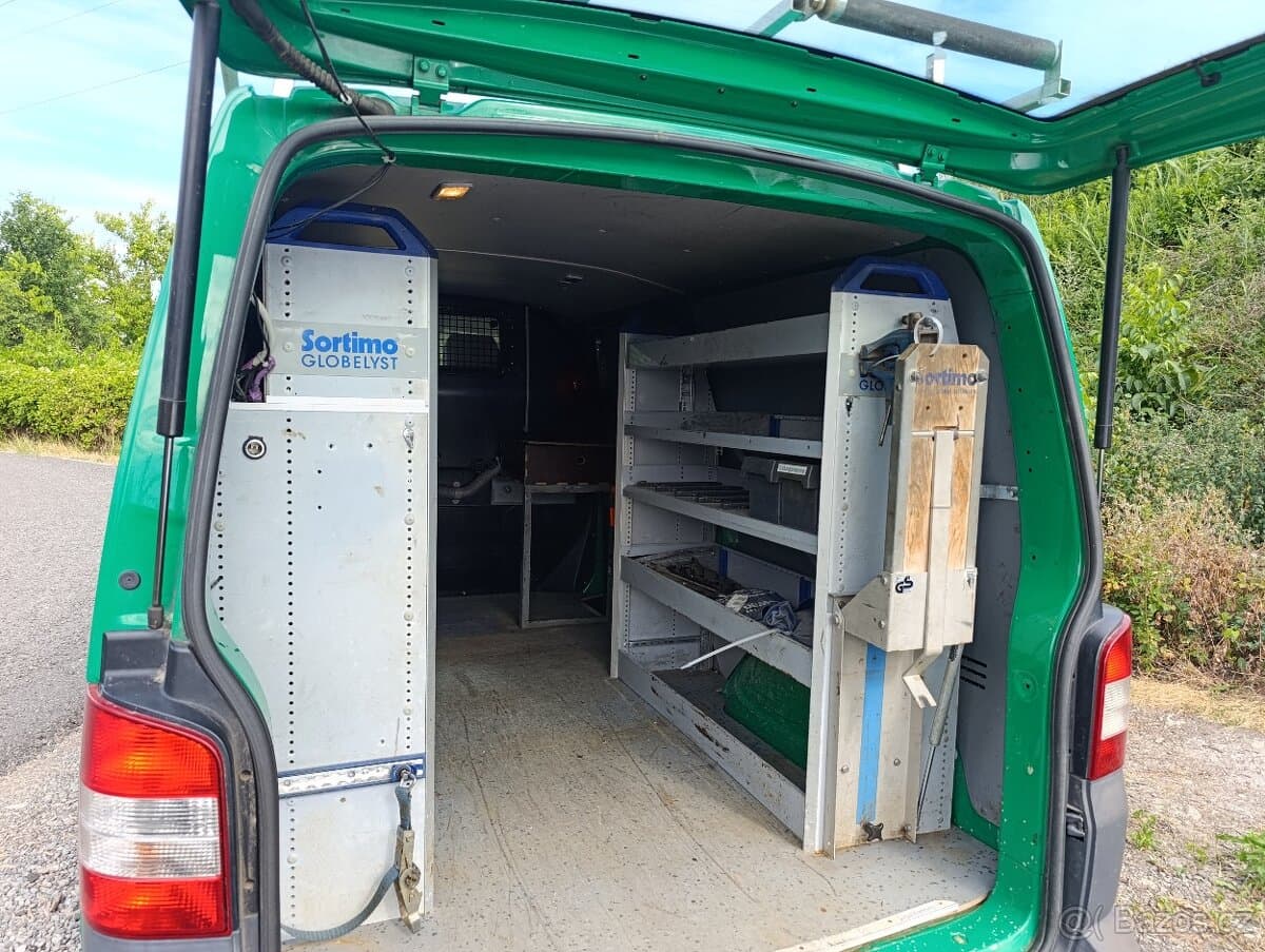 2010 Volkswagen TRANSPORTER - 12