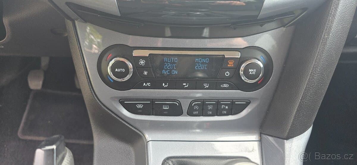 2011 Ford FOCUS - 12