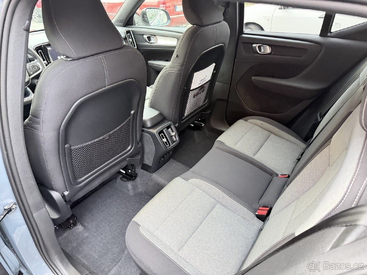 2023 Volvo C40 - 12