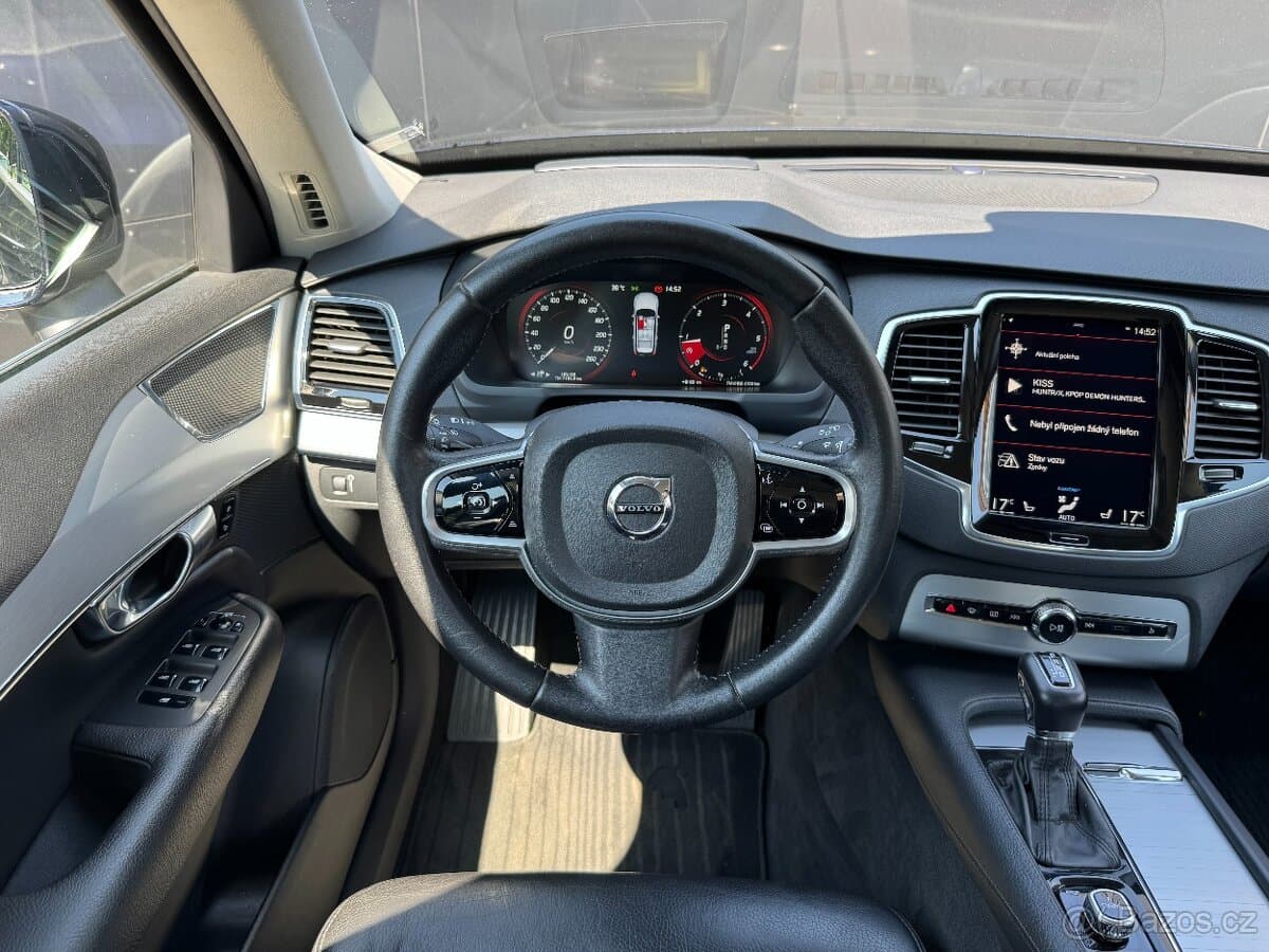 2017 Volvo XC90 - 12