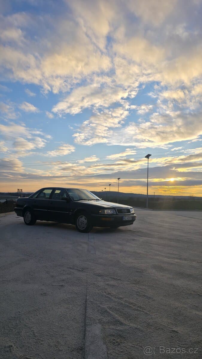1993 Audi V8 - 12