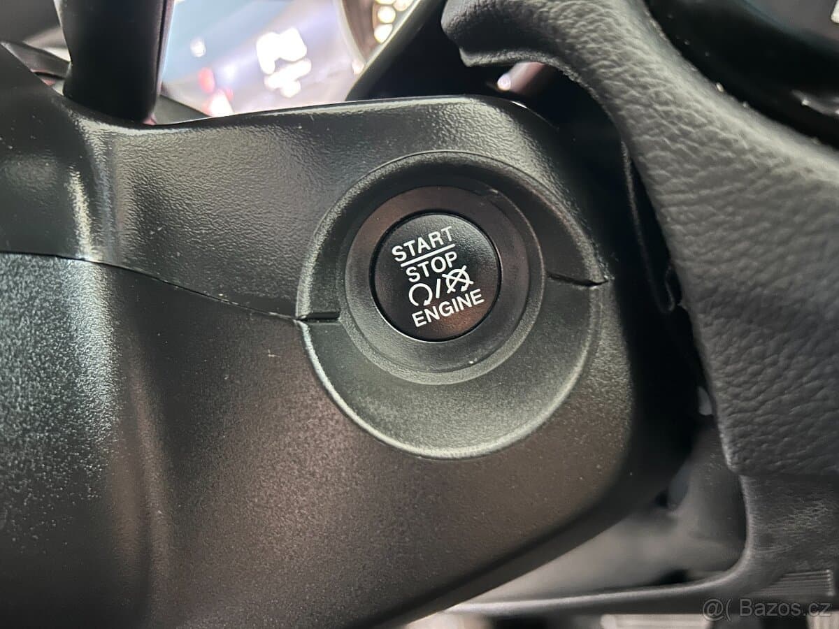 2019 Jeep COMPASS - 12