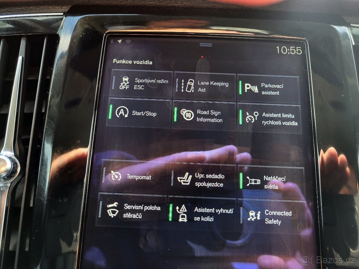 2017 Volvo V90 - 12